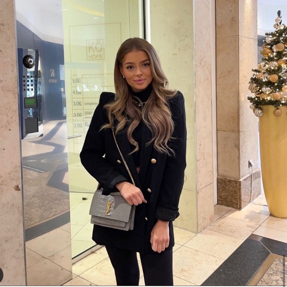 ZARA LONG BLAZER WITH GOLD BUTTONS - Picture 15 of 15